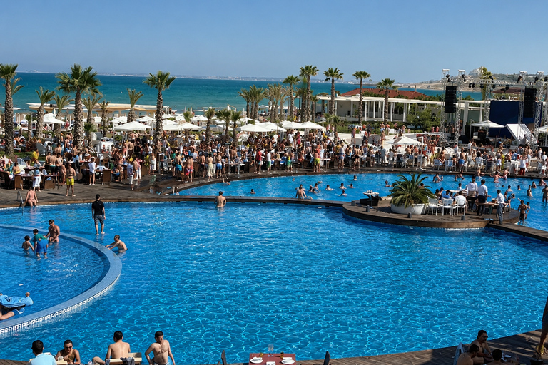 Baku:Private Amburan Beach Club Day Trip with Hotel Transfer