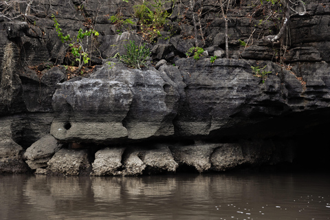 Langkawi Mangrove boottocht op de rivier en privéstrandtourMedium boot (9-12 personen)