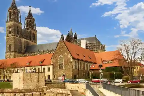 Magdeburg: Hegelstraße, Geführter Rundgang entlang der Flaniermeile