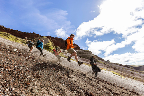 Rotorua: Geführte Wanderung zum Mount Tarawera Vulkankrater