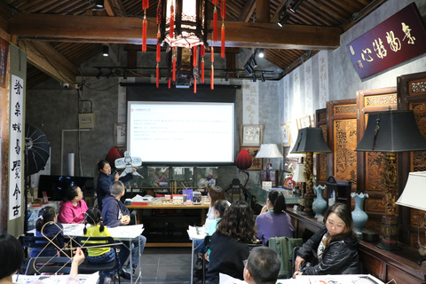Beijing: Traditional Craft Workshop in Hutong