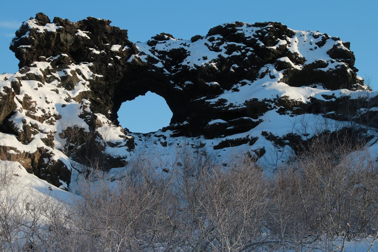 Iceland: 10-Day Winter Tour with Accommodation & Meals