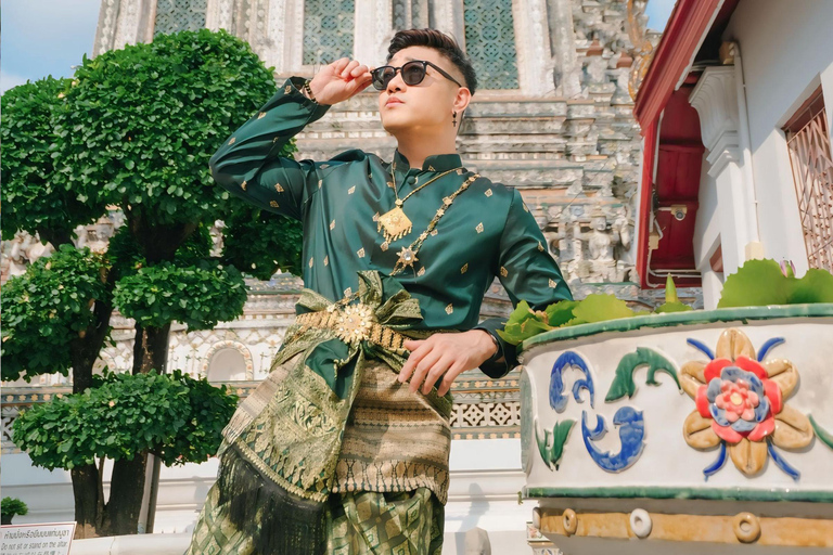 Thai Costume Photographer at Wat Arun/Pho in Bangkok 2 Hours Photography (per person) at Wat Arun + Wat Pho