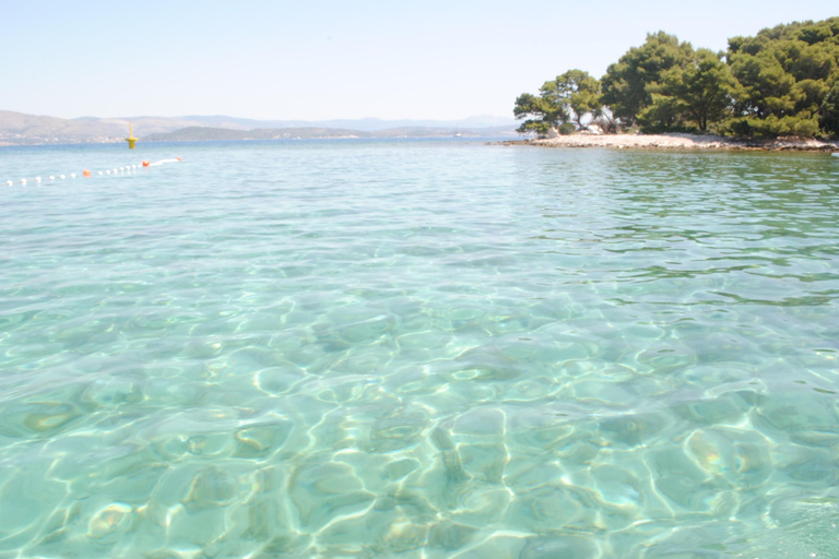Trogir: Group Blue Lagoon & Secret Bay Tour with Meal Krknjaši Blue Lagoon High season