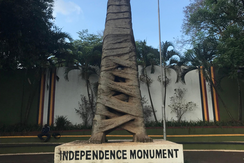 Kampala: Private City Tour with Car and Guide