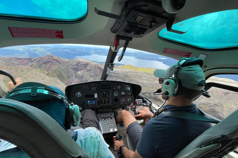 Rotorua: Volo in elicottero e passeggiata guidata sul monte Tarawera