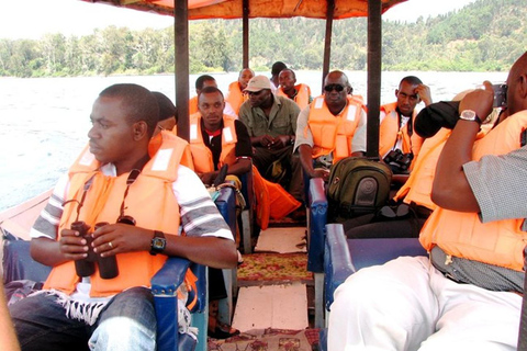 A day trip to Lake Kivu and tea processing experience