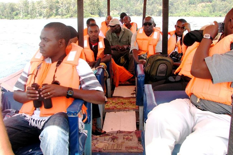 A day trip to Lake Kivu and tea processing experience