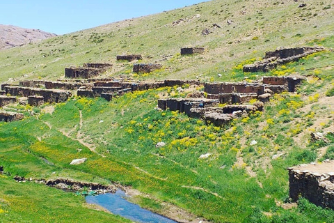 From Marrakech: 2-Day Atlas Mountains Trek with Berber Stay