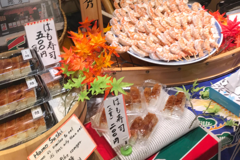 Kioto: recorrido a pie en Gion con desayuno en el mercado de Nishiki