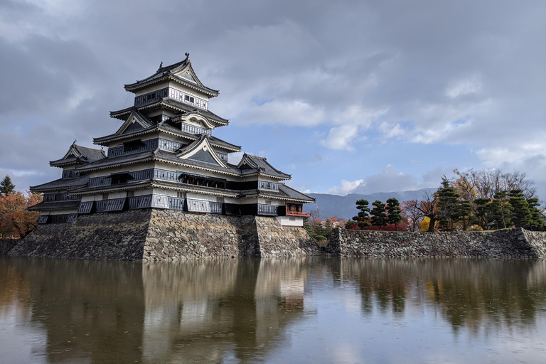 Matsumoto : Combat à l&#039;épée de samouraï, château et illumination