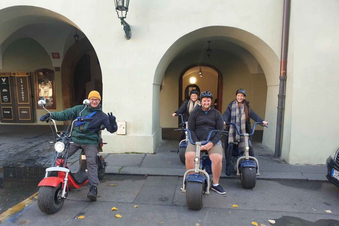 ベルリン ファットタイヤ電動自転車 2時間市内ガイドツアー
