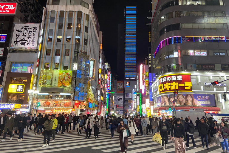 Shinjuku: bar hopping night tour at Japanese Izakaya