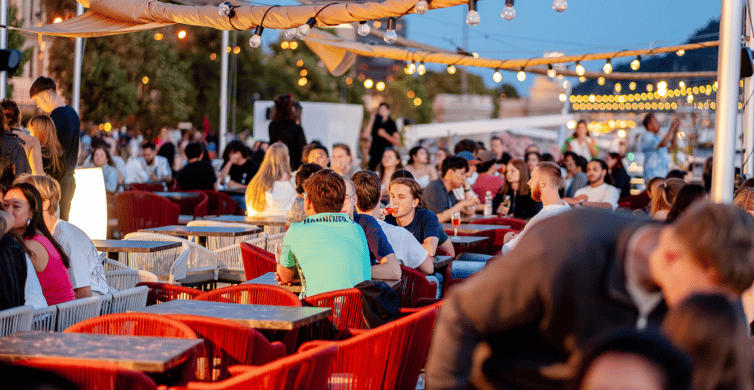 Budapest: Unlimited Prosecco, Beer and Aperol Spritz Cruise photo 13