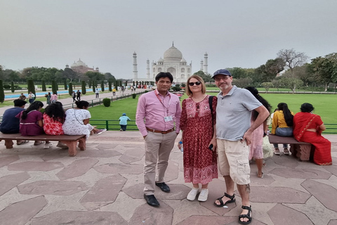 Agra: Best Taj Mahal Guided Tour (All Inclusive)Tour With comfortable transport &amp; Local Guide Only