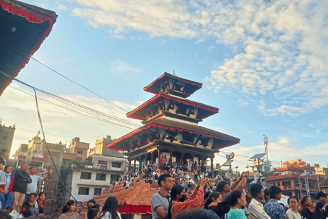 Katmandu: Wycieczka piesza z Monkey Temple i Durbar SquareKatmandu: Wycieczka piesza z wizytą w Świątyni Małp i na placu Durbar Square