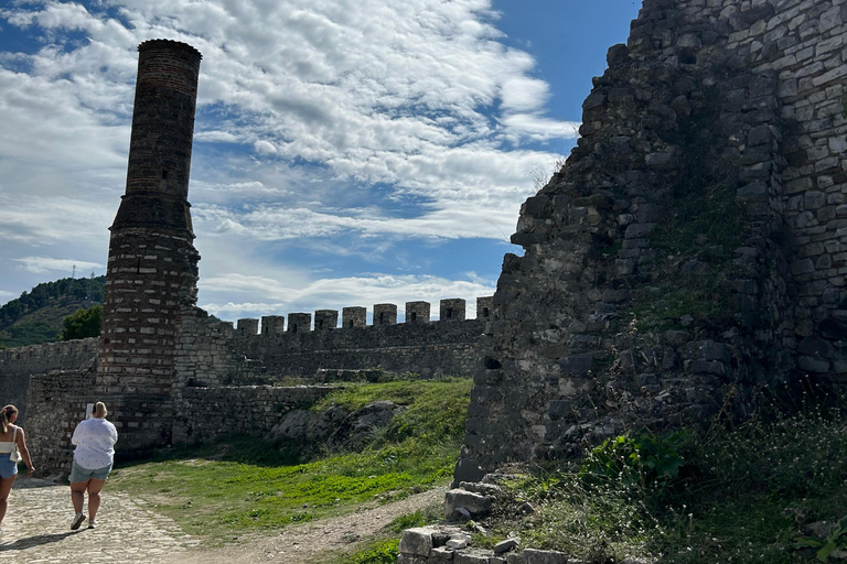 Von der Küste zu den Bergen: Albaniens Sieben-Städte-Tour