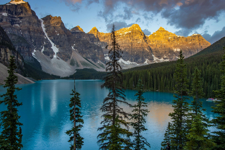 Moraine Lake&Lake Louise Half-Day Shuttle from Canmore/Banff