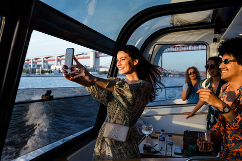 Lisbon – Sangria Social Premium Boat Experience Lisbon: Sangria Vibe Premium Boat Experience