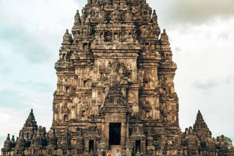 Relaxed Borobudur & Prambanan Private Tour from Yogyakarta Borobudur & Prambanan Private Day Trip
