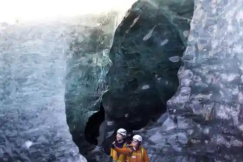 Jökulsárlón: Vandring på glaciären