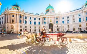 Vienna: Skip-the-Line Sisi Museum, Hofburg and Gardens Tour