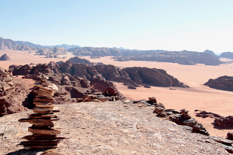 Wadi Rum: 2 nachten/3 dagen trektocht door de woestijn, kamperen &amp; maaltijden