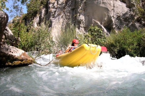Rafting auf dem Fluss Cetina - Standard Route - Split, OmišCetina Travel Rafting Abenteuer Standard Route