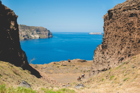 Santorini: jazda konna o zachodzie słońca na kalderzeSantorini: Przejażdżka konna o zachodzie słońca nad kalderą