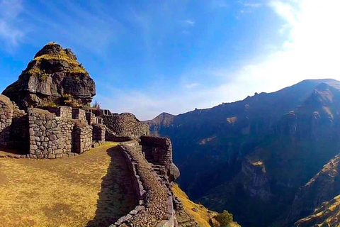 &quot;Waqra Pucara, a majestosa fortaleza que revela os segredos dos Andes&quot;.