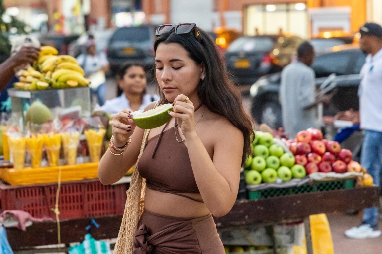 Gedeelde Street Food-tourStreetfood-tour in Cartagena (gedeelde tour)
