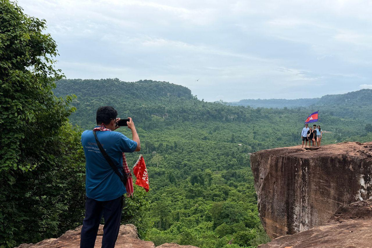 Kulen Mountain Day Tour with Picnic Lunch and Banteay Srei Private Tour with Picnic Lunch