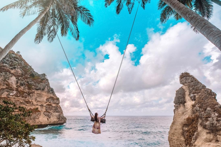 Bali: tour privato di Nusa Penida con snorkeling, tutto inclusoTour misto di Nusa Penida con servizio di pick up nell'area di Bali