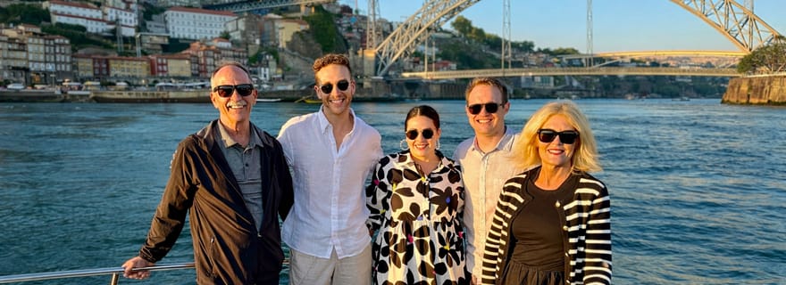 Porto : croisière fluviale en petit groupe sur le Douro et ses 6 ponts, avec boisson