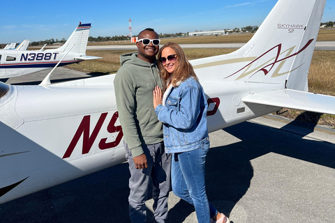Kissimmee: Scenic Flight of Orlando and Kissimmee 45-Minute Grand Orlando Tour