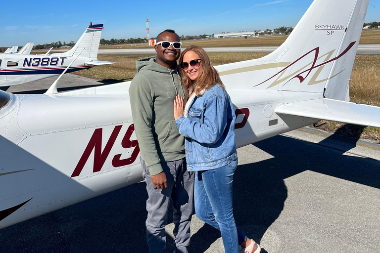 Kissimmee: Scenic Flight of Orlando and Kissimmee 45-Minute Grand Orlando Tour