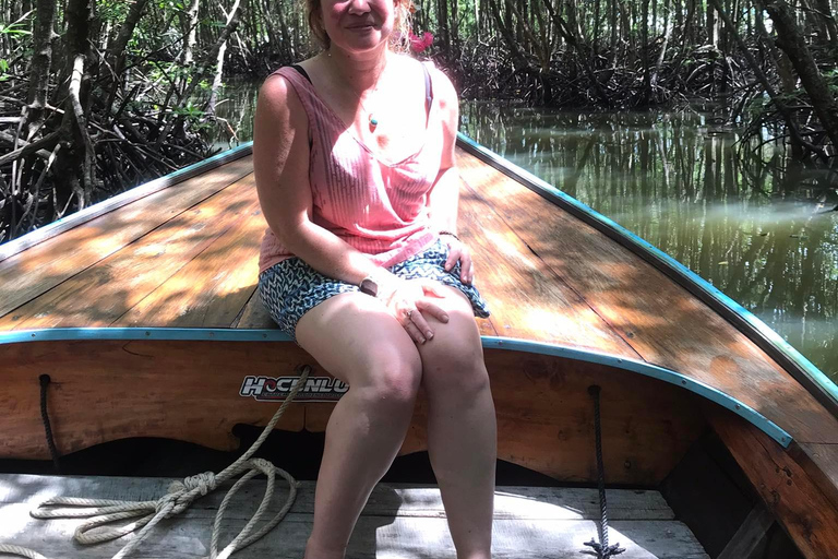 Krabi: Halvdagstur med mangrovebåt och Khao Khanap Nam-grottan