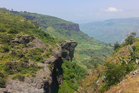 Entdecke Bule nile und die Portugal-Brücke.