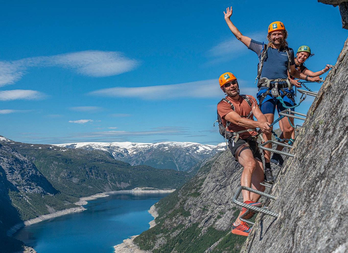 Odda: Heldagstur til Trolltunga med vandring og klatring