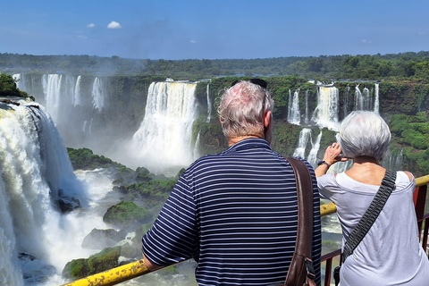 Passeio privado de um dia em ambos os lados das cascatas