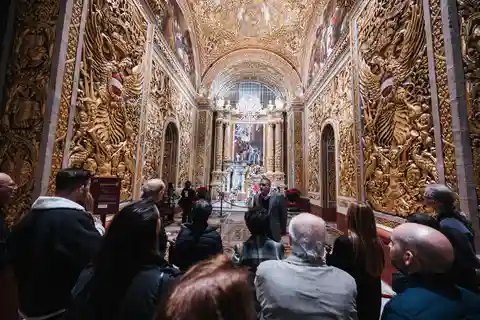 EXKLUSIVE TOUR durch die St. John's Co-Cathedral mit Konzert