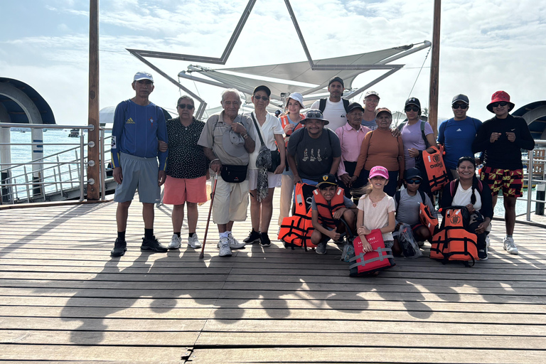 4-Day Galapagos Islands: Guided Tour Santa Cruz Island ENGLISH SPEAKING TOUR GUIDE