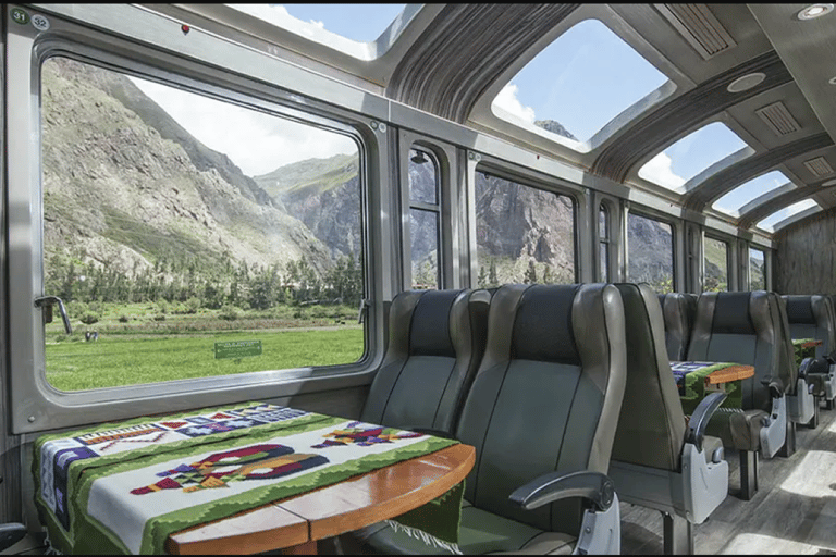 Da Cusco: biglietto del treno per Machu Pichu.Treno ´´Vistadome´´ Partenza 07:05. Ritorno 15:48.