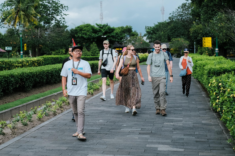 Yogyakarta: Borobudur klättring upp Selogriyo risfält vandring