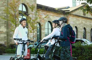 Glasgow: E-Bike-Gruppentour und lokale Destillerie!