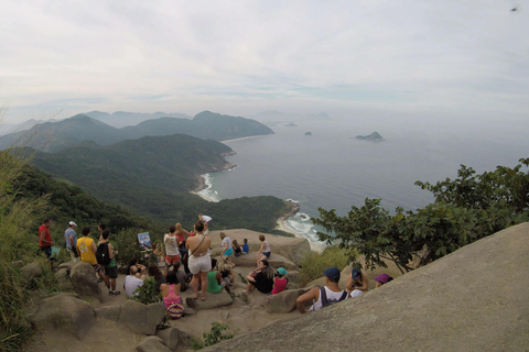 Descubre Pedra do Telégrafo: Excursión panorámica con guía experto