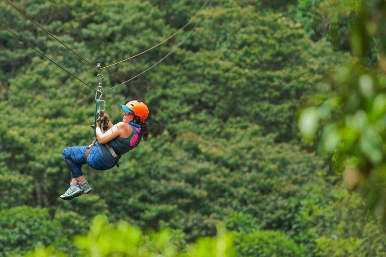 Puerto Maldonado : Tyrolienne, canopée et kayakPuerto Maldonado : Randonnée en tyrolienne, canopée et kayak
