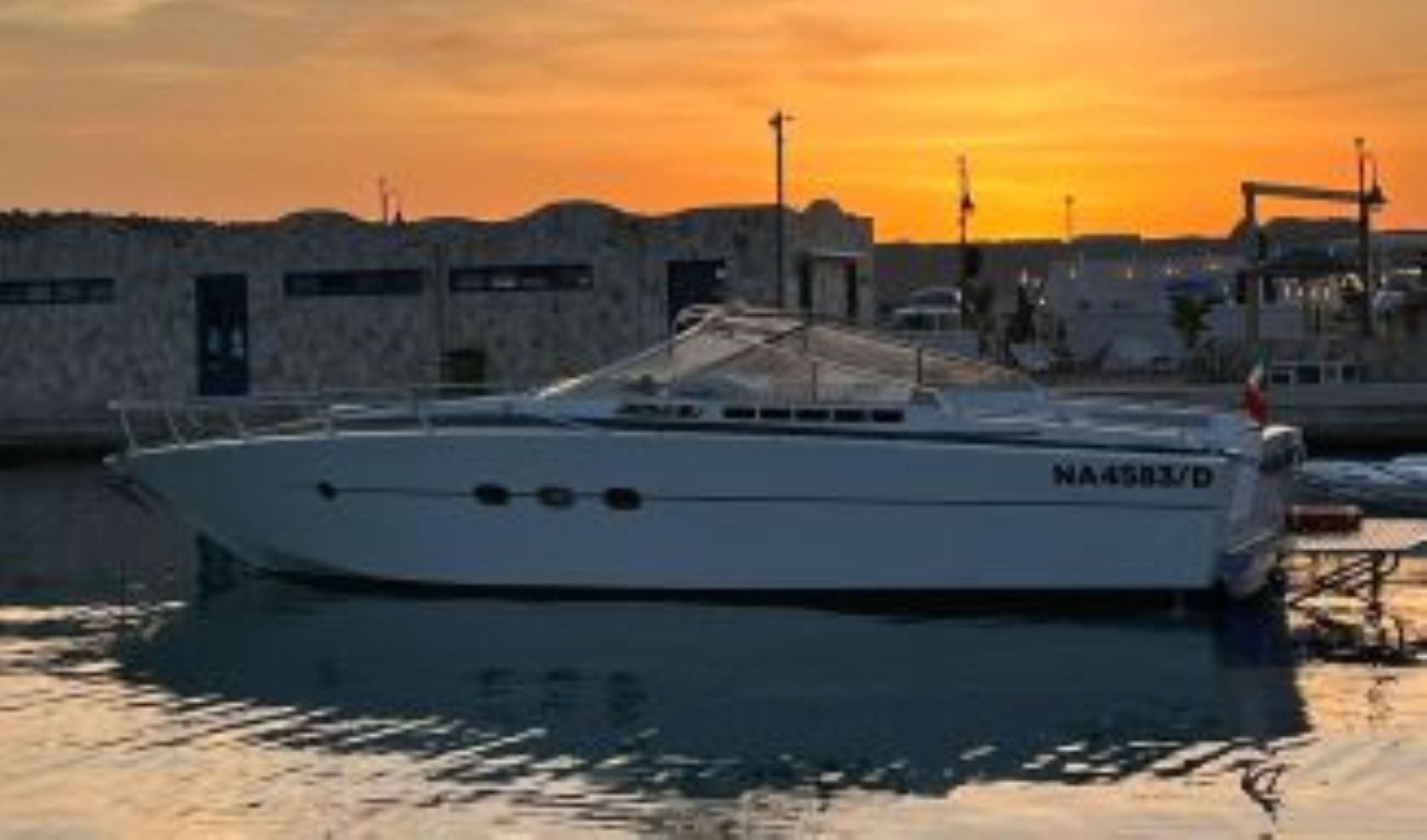 Vieste: Aperitif bei Sonnenuntergang an der Küste des Gargano