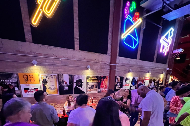 Cali: Salsa Experience with Local Culture, Dancing, and Live Show