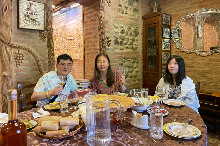 Tbilissi : Visite privée des vignobles de Kakheti avec déjeuner en famille